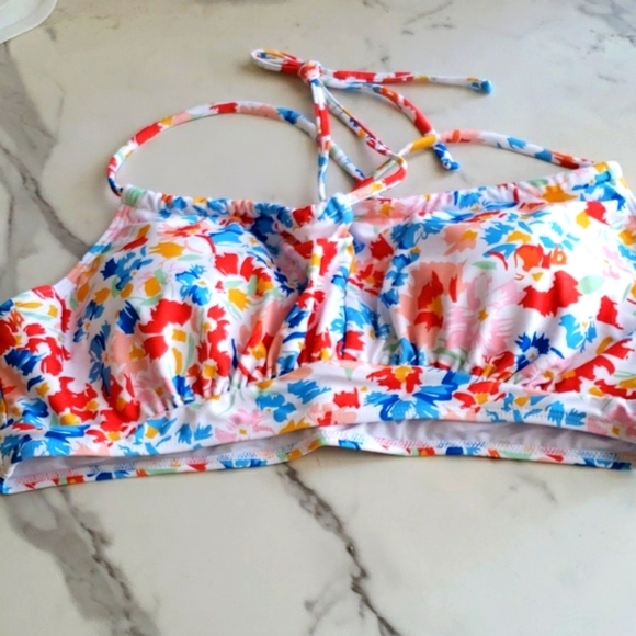 Tutorutor High Waisted Ruffle Floral Print Bikini Set Size M - Picture 6 of 13